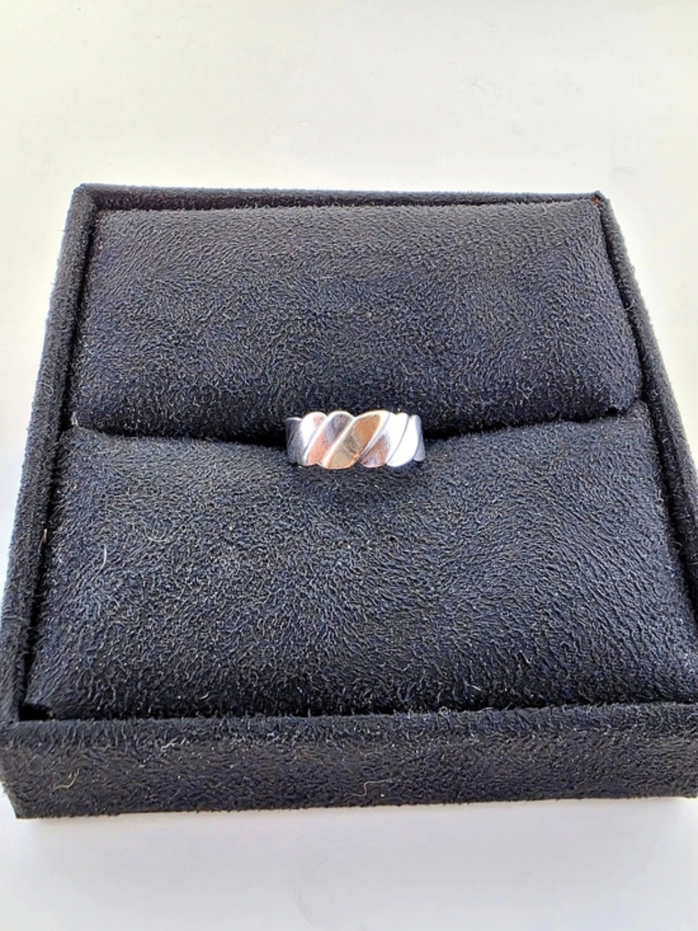 ✨ Vintage Sterling Silver 925 & 10K Gold Two-Tone Diagonal Fluted Band Ring ✨